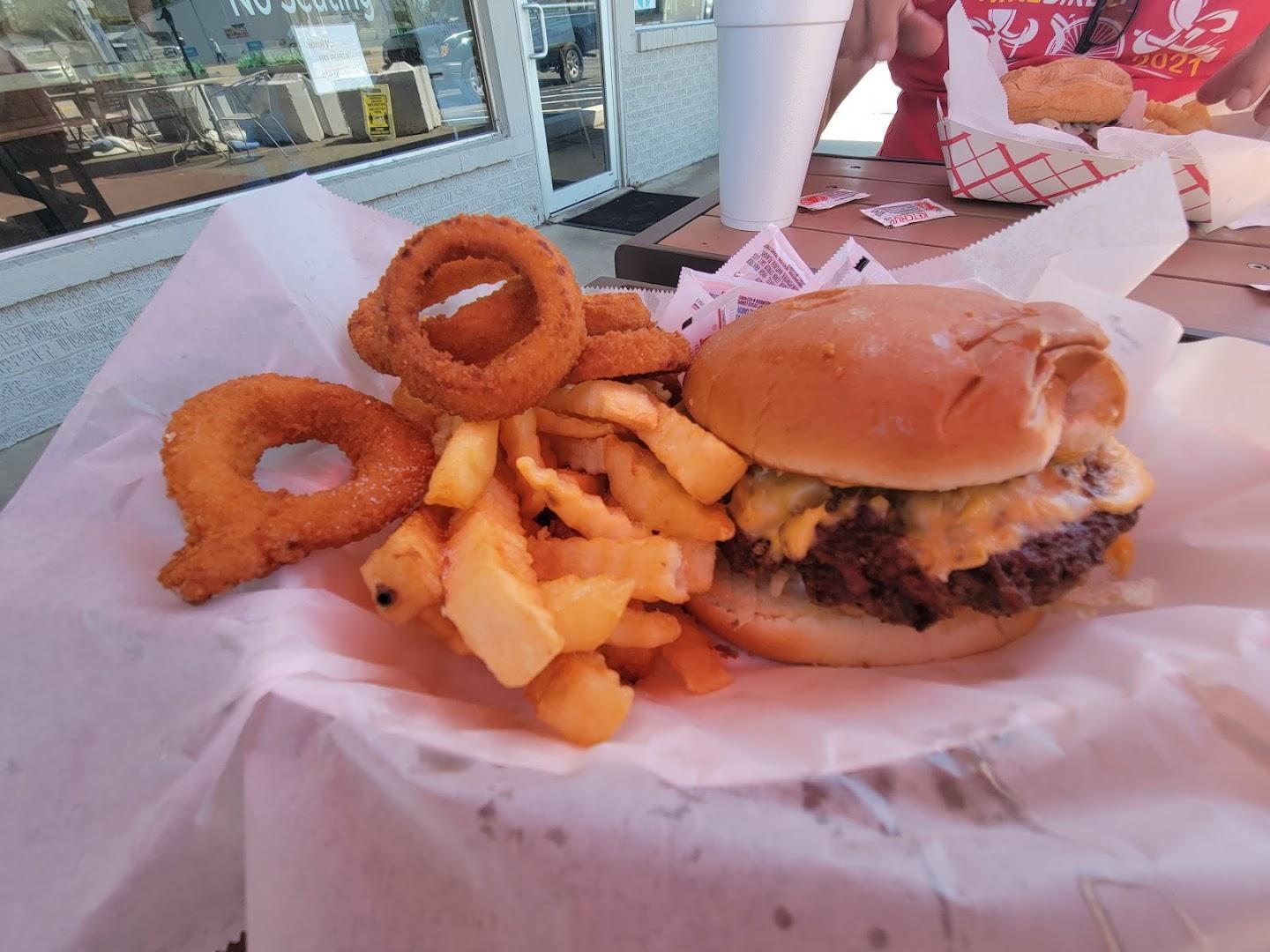 Little Town & Country Restaurant
